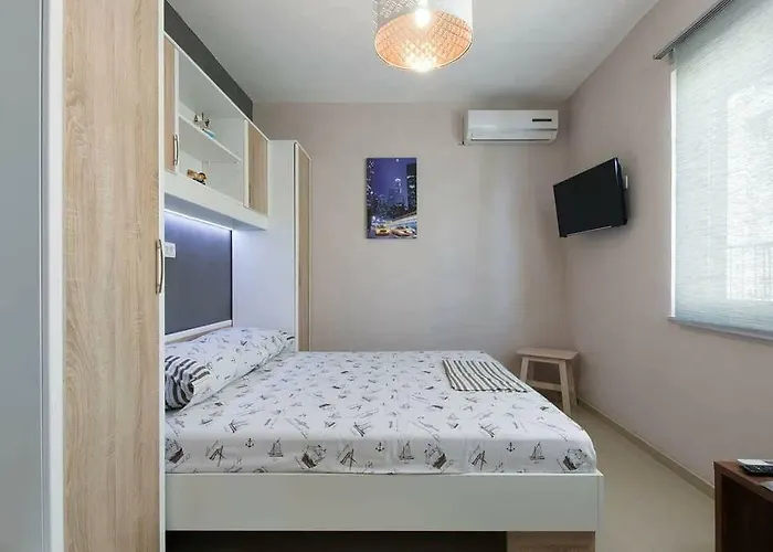 Romantica Jesenice (Split-Dalmatia)