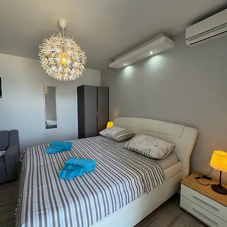 Apartamento Romantica Jesenice (Split-Dalmatia)