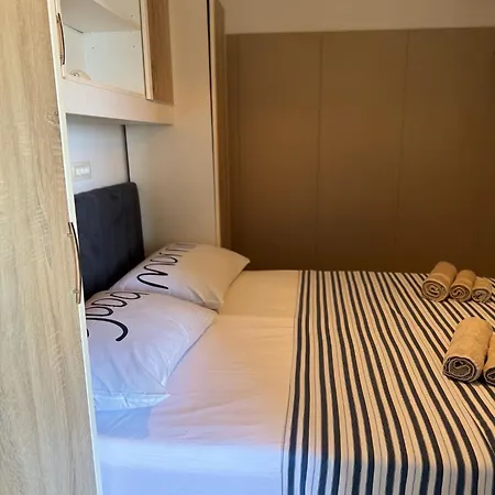 Apartamento Romantica Jesenice (Split-Dalmatia)